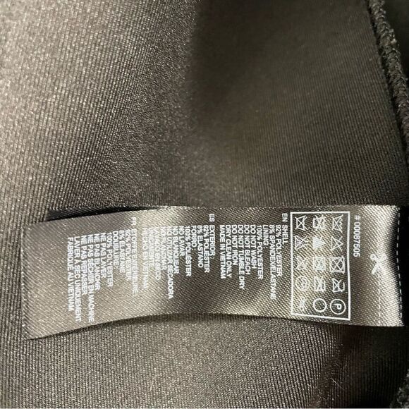 [S] Forever 21 Women’s Structured Black Blazer with Decorative Gold Buttons - Picture 13 of 15